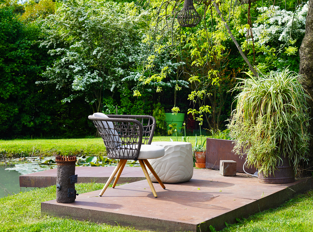 Shells Lounge Outdoor in the garden